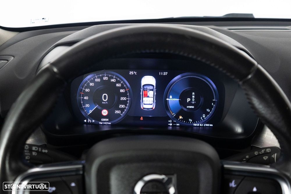 Volvo XC 40 1.5 T5 PHEV Momentum Plus - 28