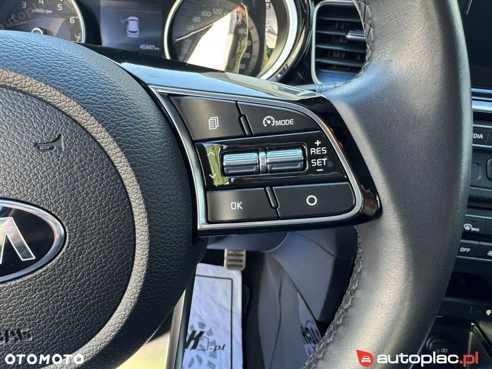 Kia Ceed - 16