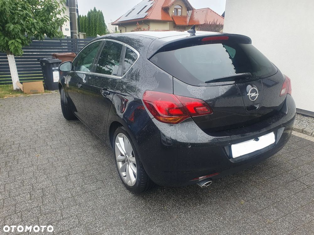 Opel Astra 1.4 T Cosmo - 18