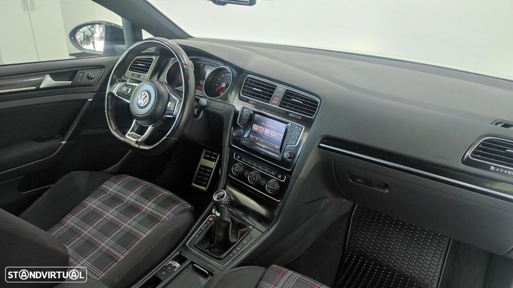 VW Golf 2.0 TSi GTi Performance - 7