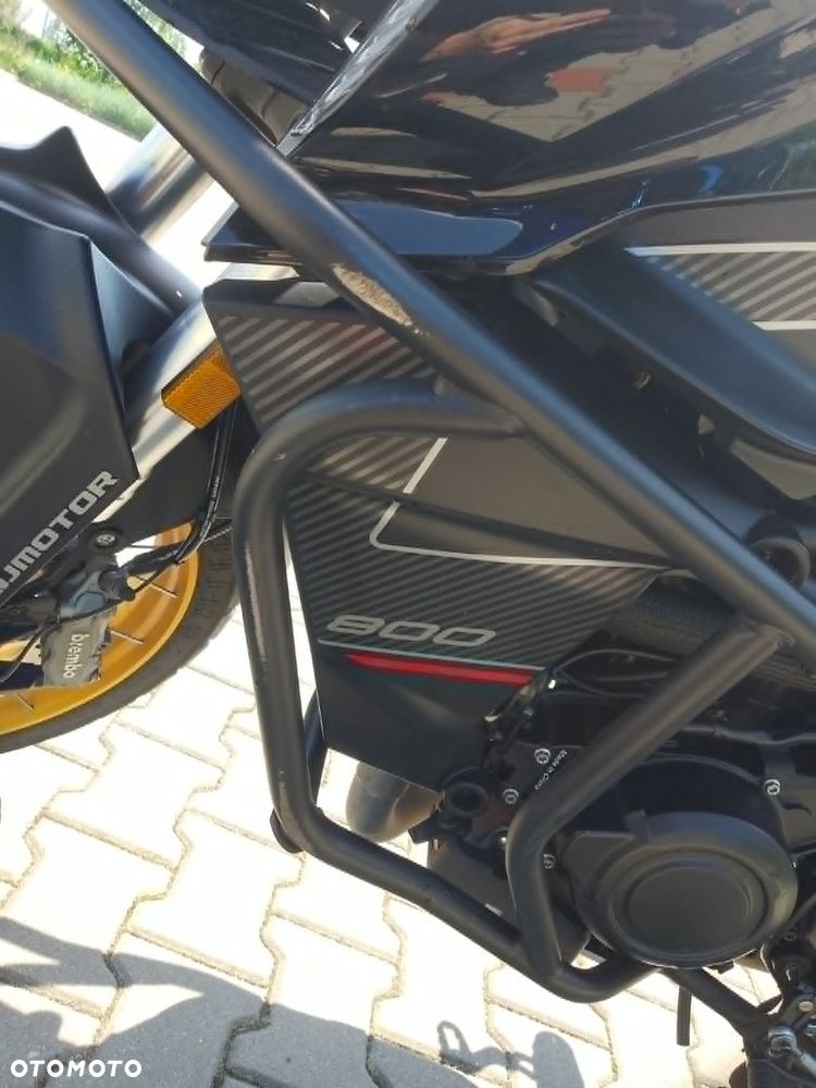 QJMOTOR SRT 800SX - 6