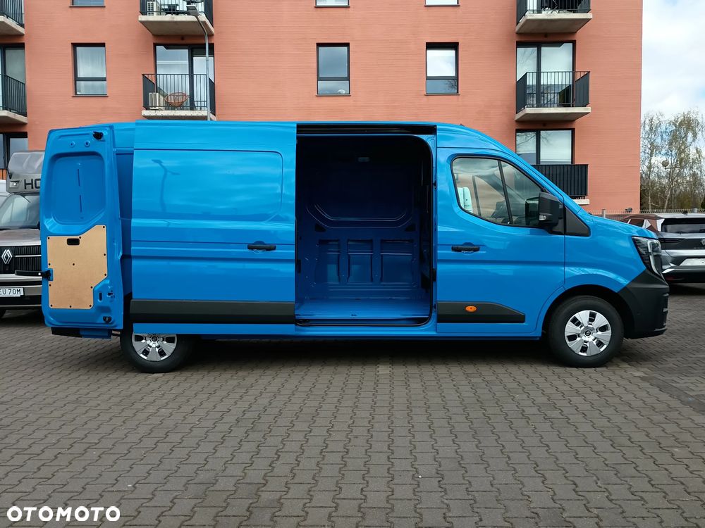 Renault Master L3H2 niebieski - 2