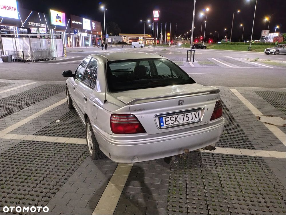 Honda Accord 1.8i ES - 8