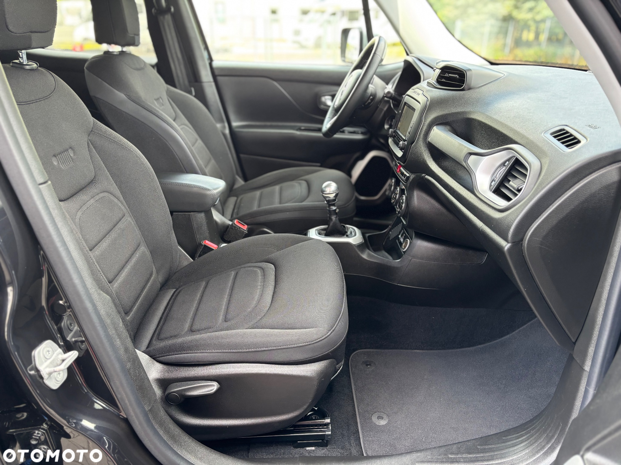 Jeep Renegade 1.4 MultiAir Limited FWD S&S - 29