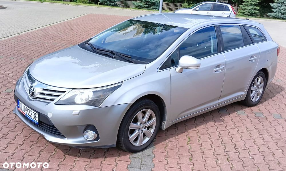 Toyota Avensis 2.0 Style MS - 7