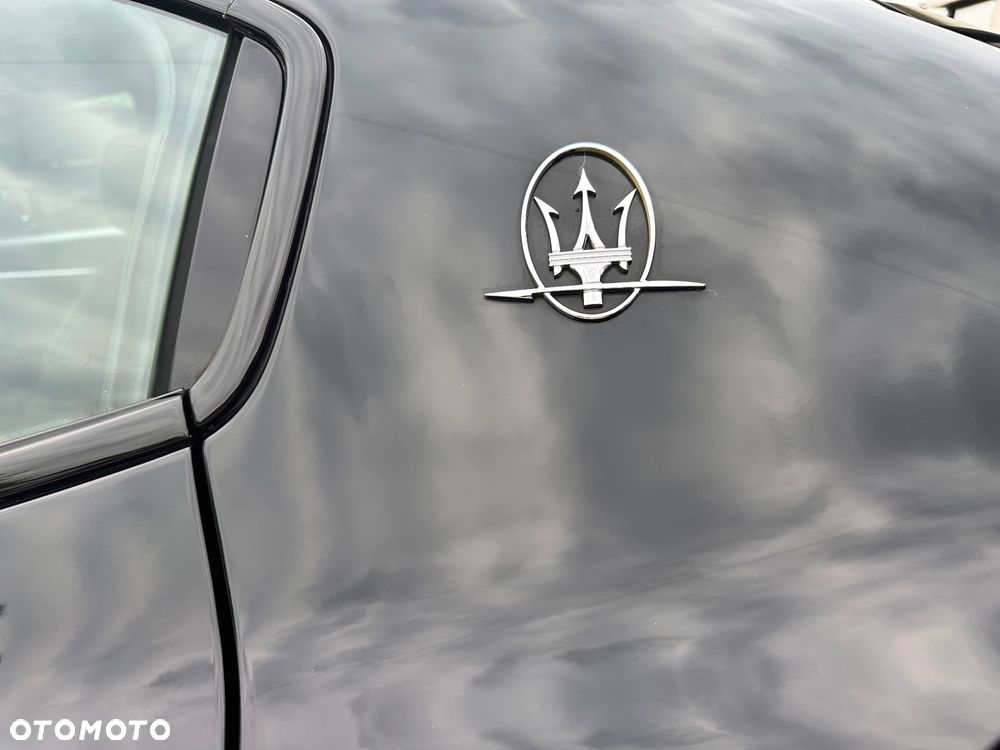 Maserati Ghibli GranLusso - 25