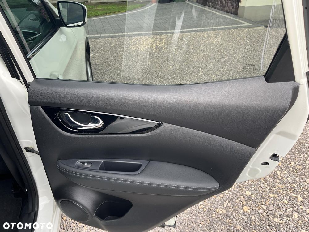 Nissan Qashqai 1.3 DIG-T Acenta - 22
