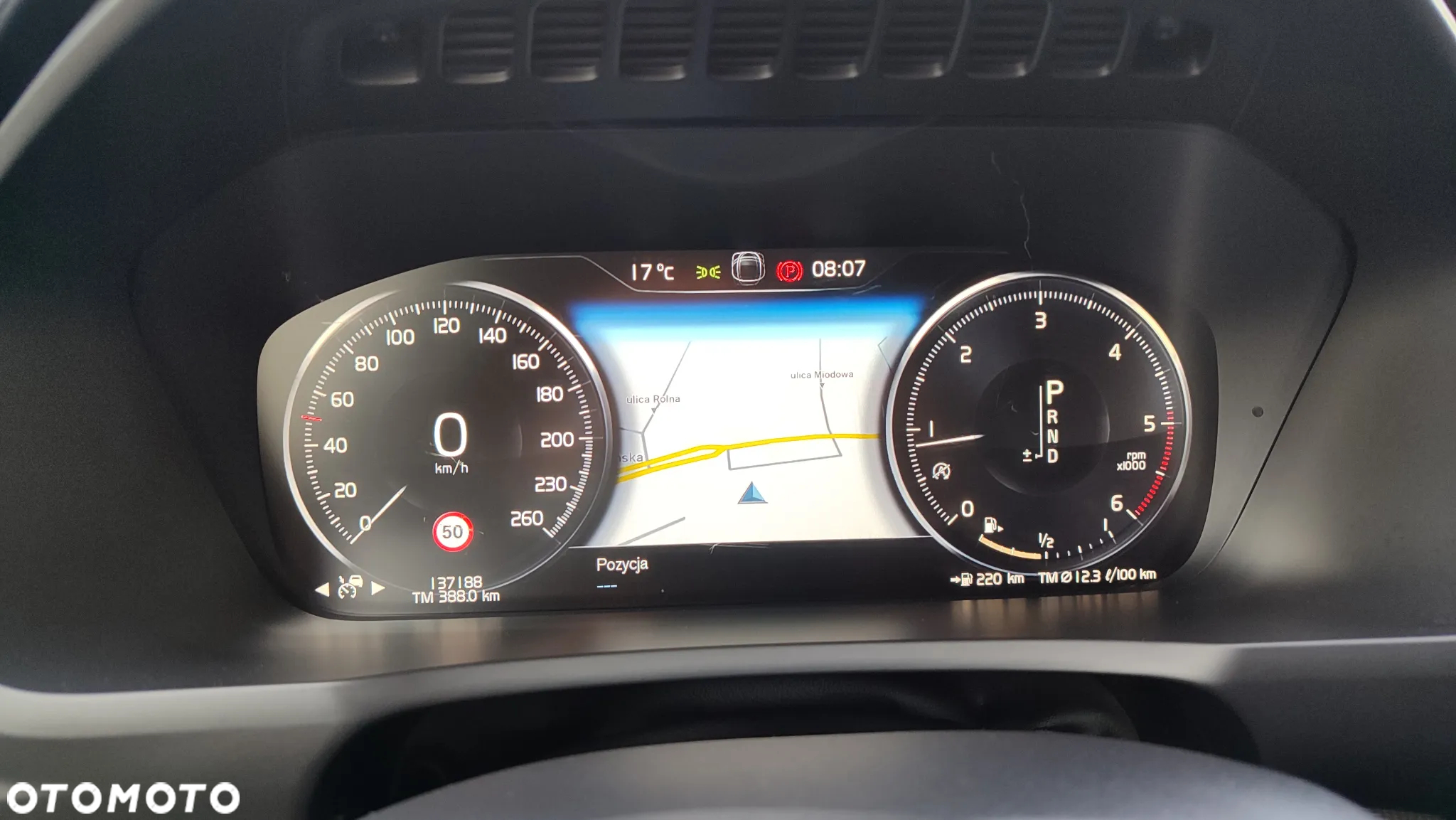 Volvo XC 90 D5 AWD R-Design 7os - 24
