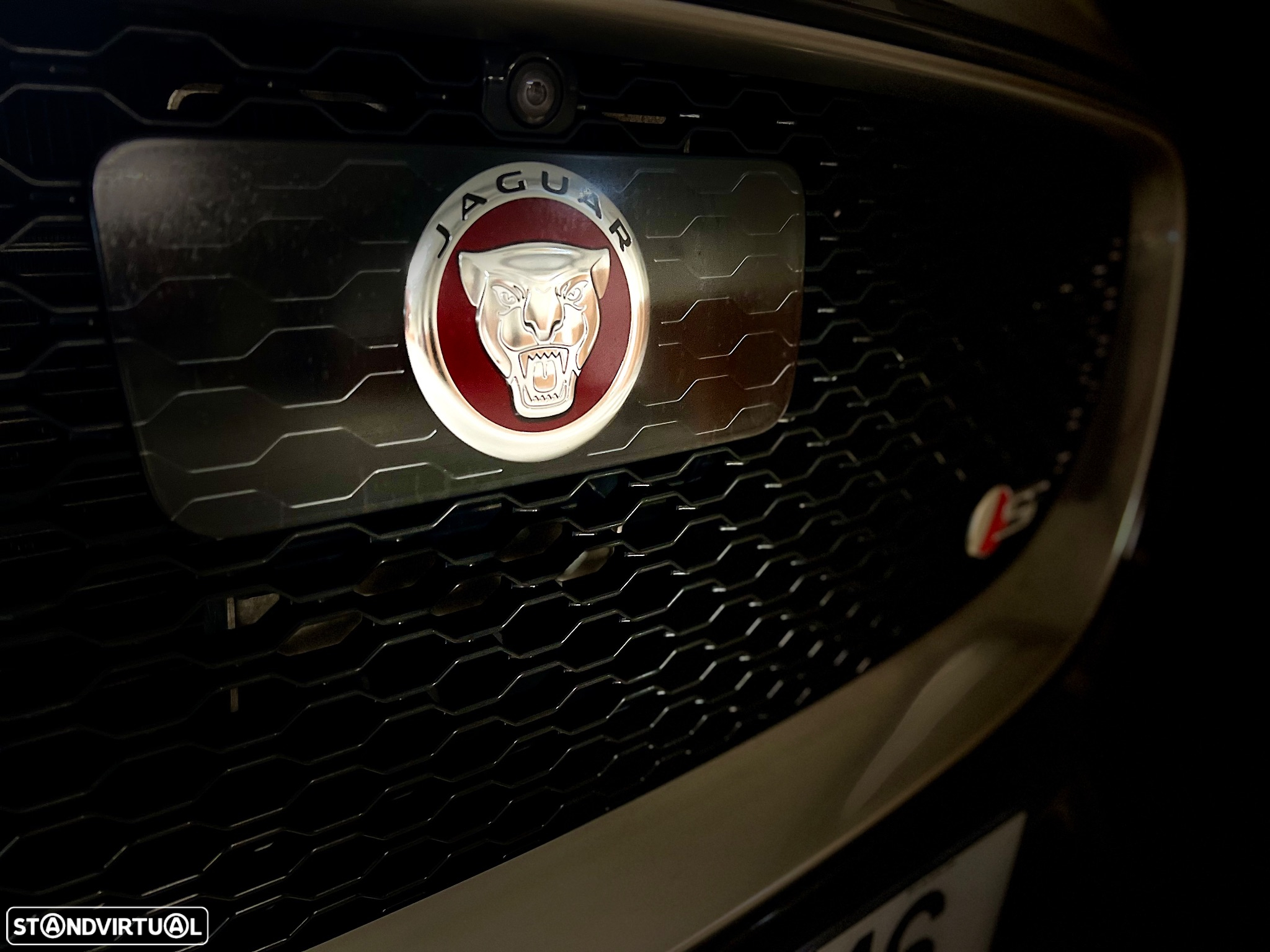 Jaguar F-Pace 3.0 TDV6 First Edition AWD Aut. - 13