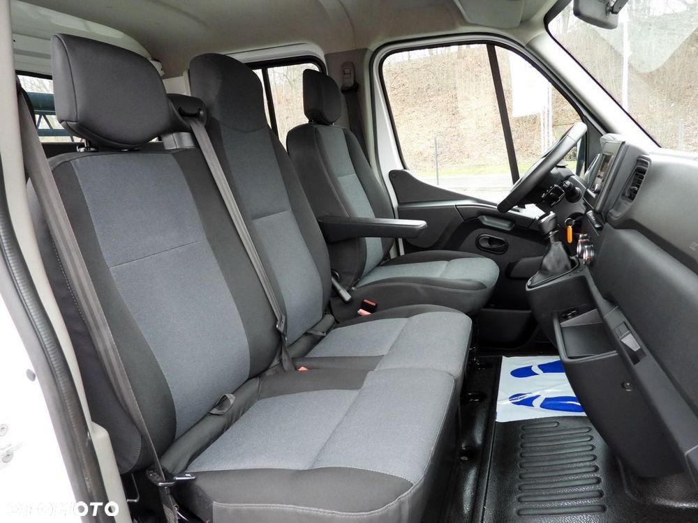 Renault MASTER SKRZYNIA PODWÓJNA KABINA DOKA 7 MIEJSC TEMPOMAT NAWIGACJA LEDY KLIMATYZACJA  135KM - 37