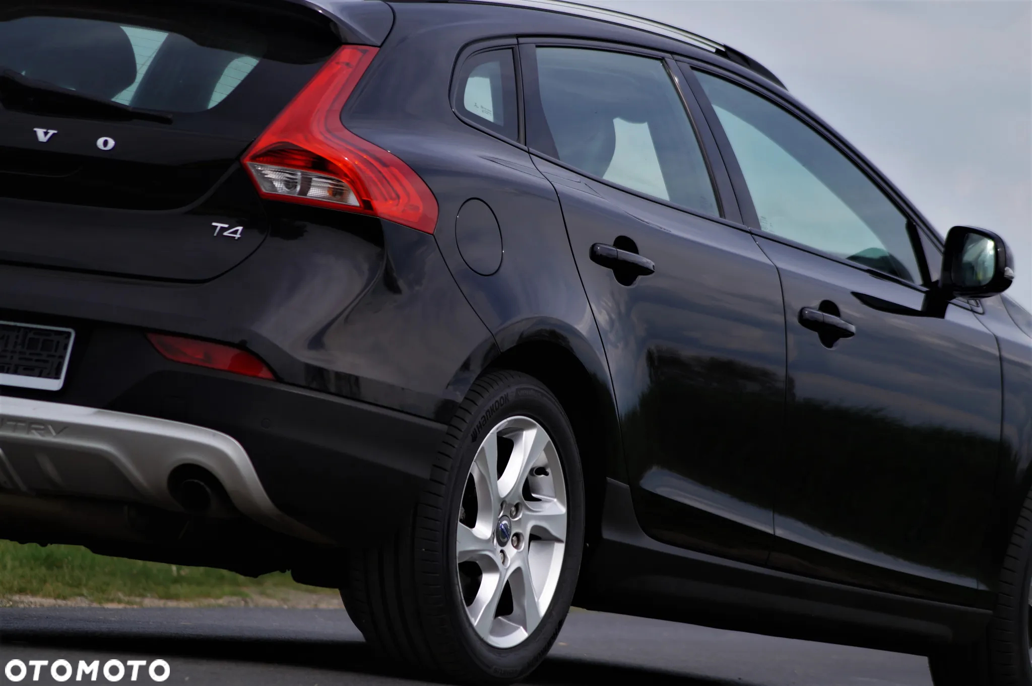 Volvo V40 Cross Country - 20