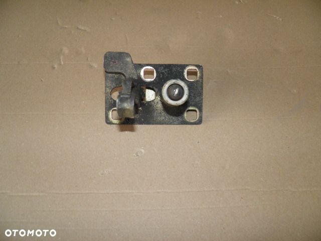 RYGIEL MASKI VOLVO 440 460 - 6