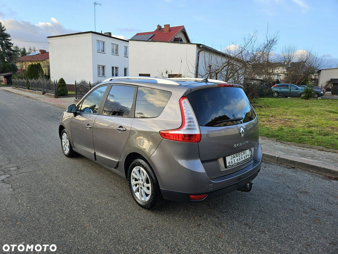 Renault Grand Scenic - 6