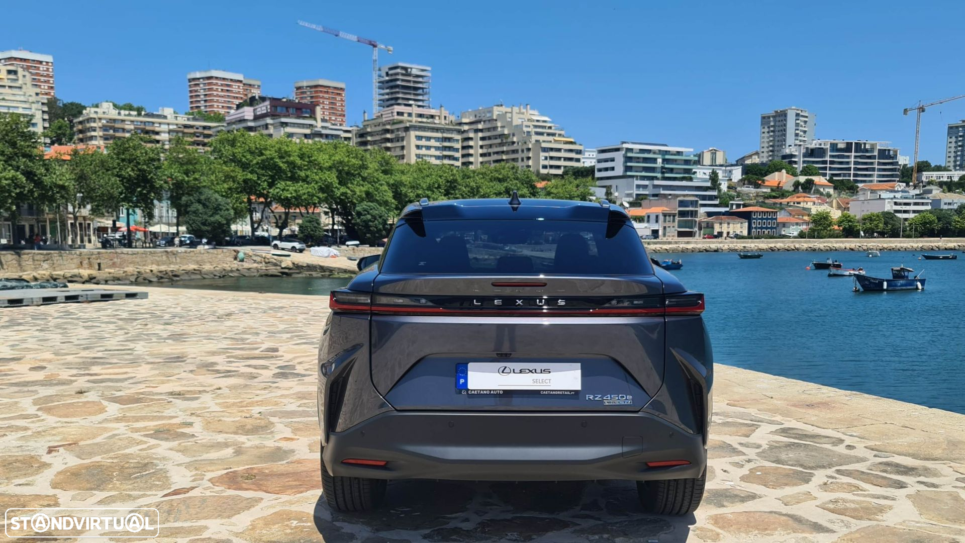 Lexus RZ 450e Executive Plus - 5