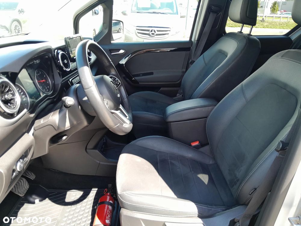 Mercedes-Benz Klasa T 180 d - 10