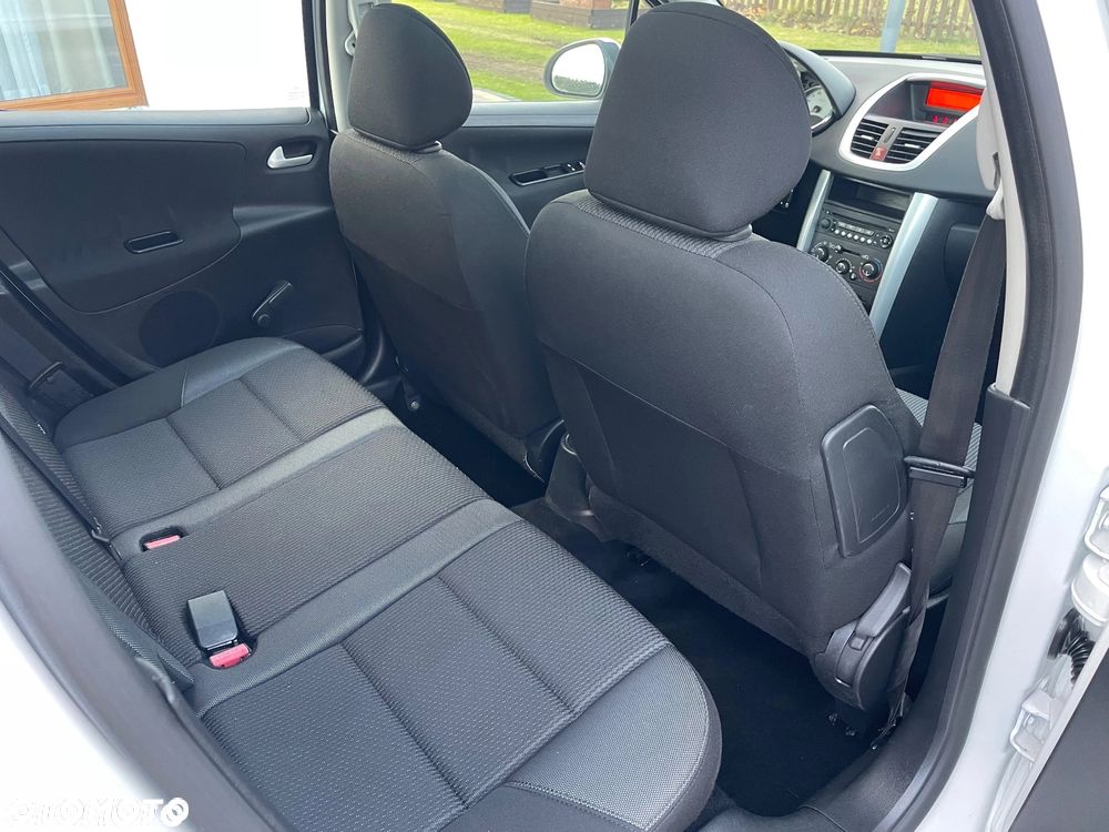 Peugeot 207 95 VTi Premium - 37