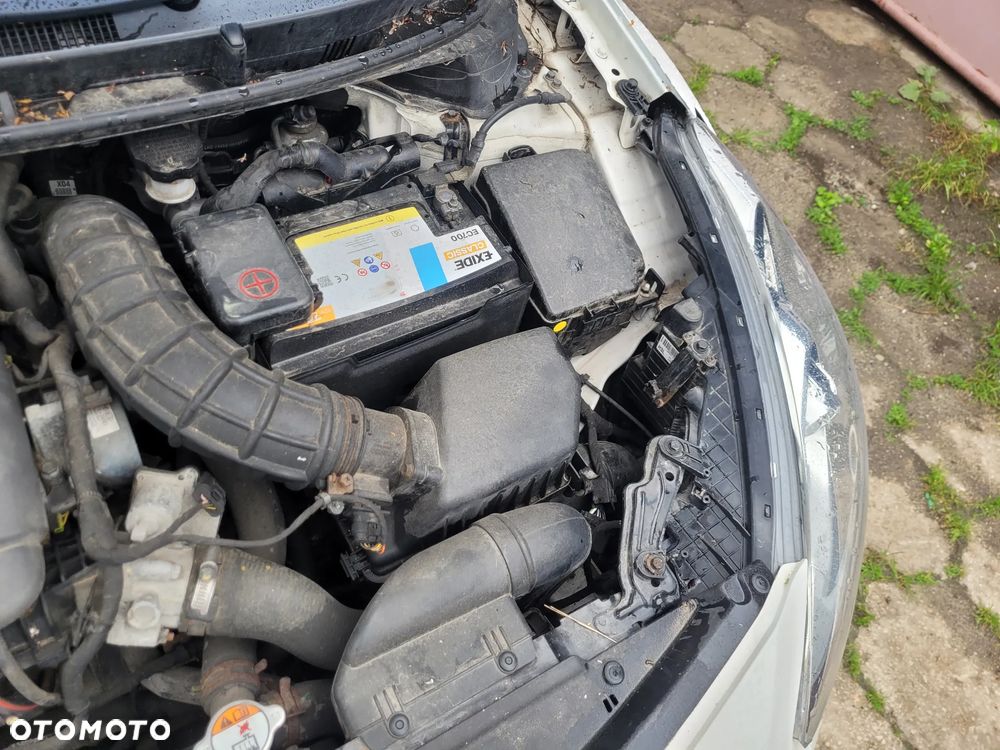 Hyundai i30 blue 1.6 CRDi YES Gold - 25
