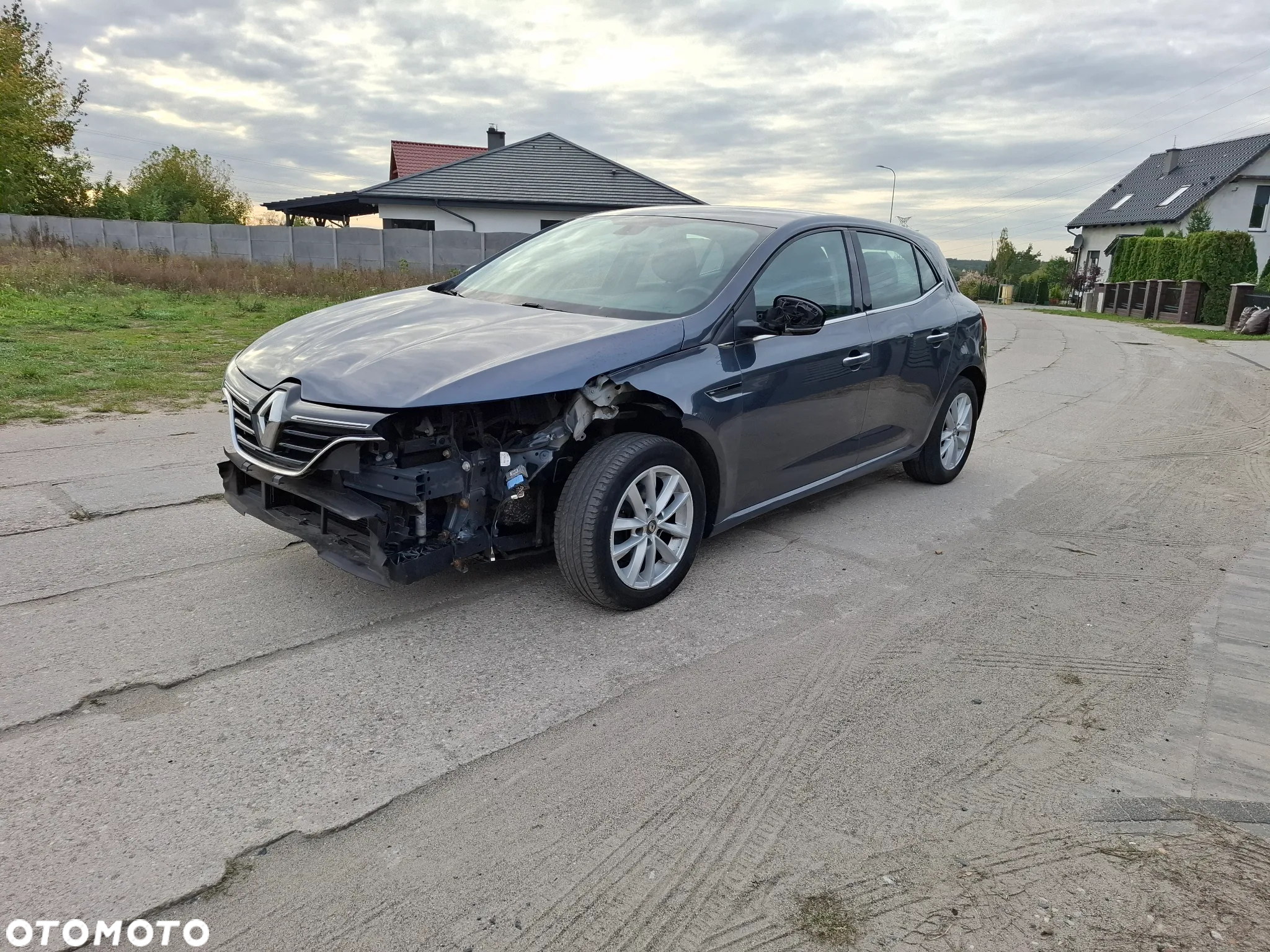 Renault Megane ENERGY dCi 110 EDC INTENS - 6