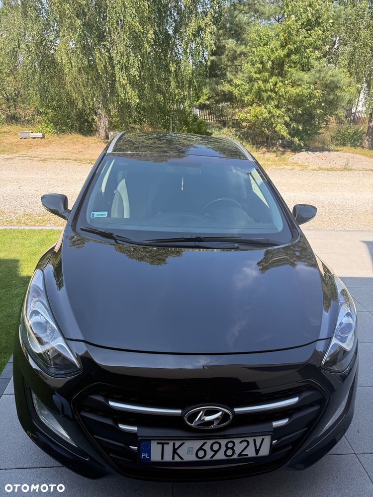 Hyundai i30 1.4 CRDi Classic + - 22
