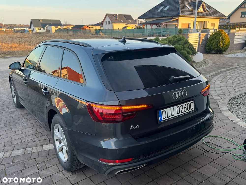 Audi A4 Avant 2.0 TDI S tronic - 15