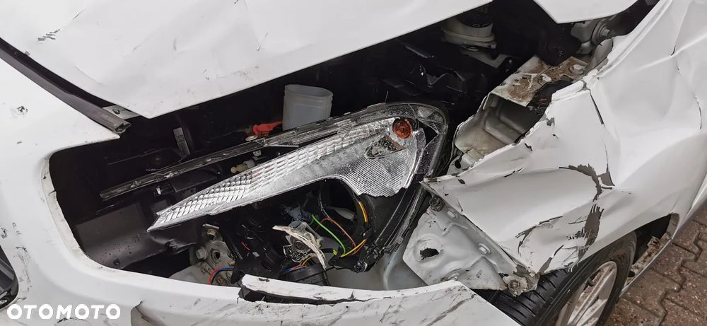 Ford Tourneo Courier 1.5 TDCi Titanium - 29