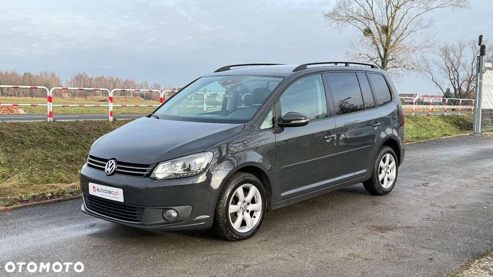 Volkswagen Touran - 1