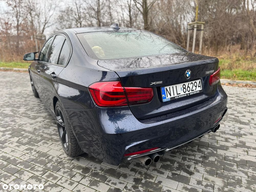 BMW Seria 3 328i xDrive Sport-Aut Luxury Line - 10