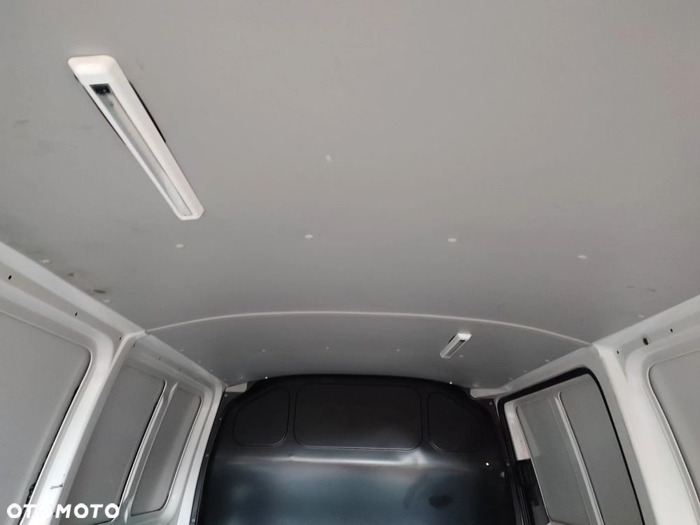 Volkswagen transporter - 26