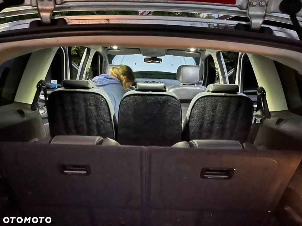 Ford S-Max - 8