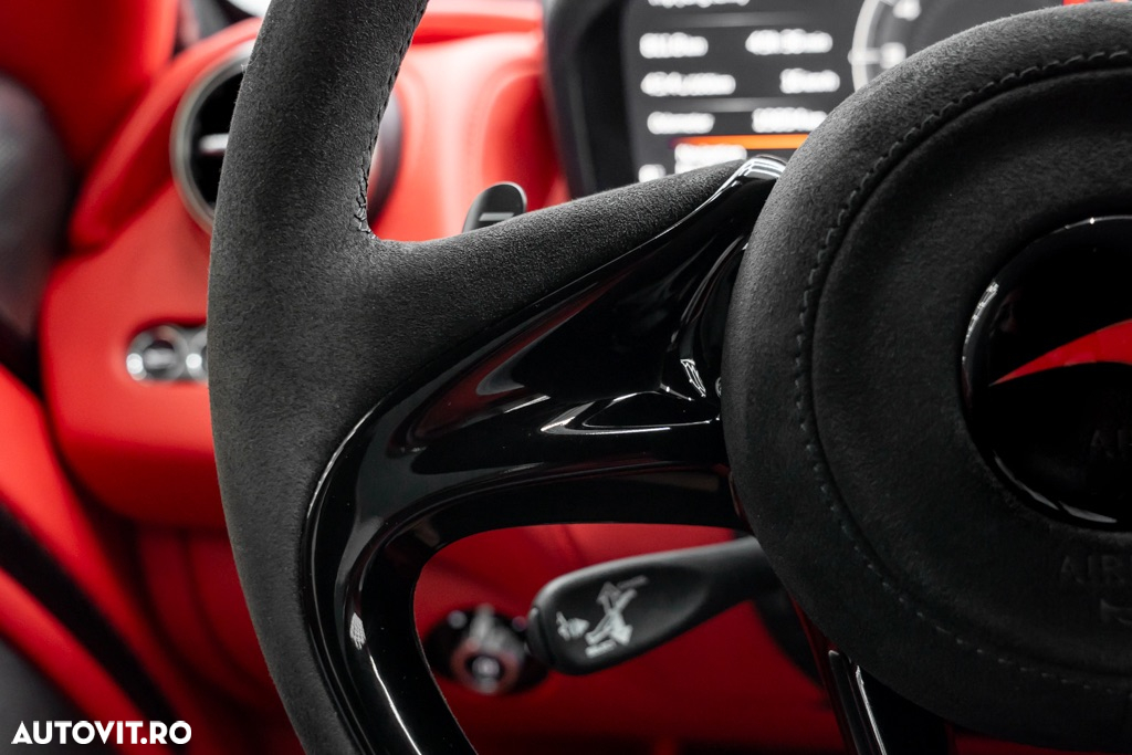 McLaren 720S Spider - 33