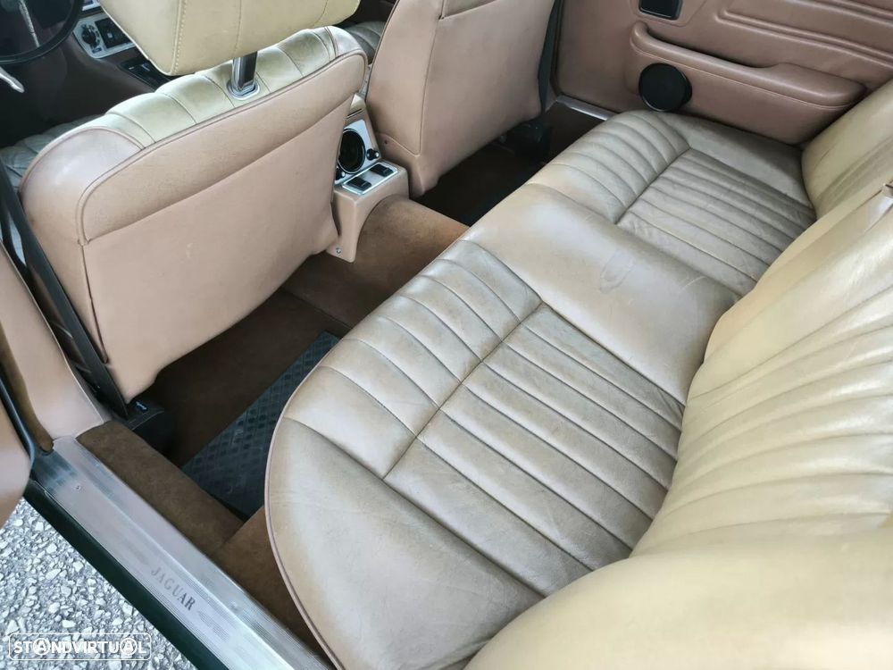 Jaguar XJ - 50