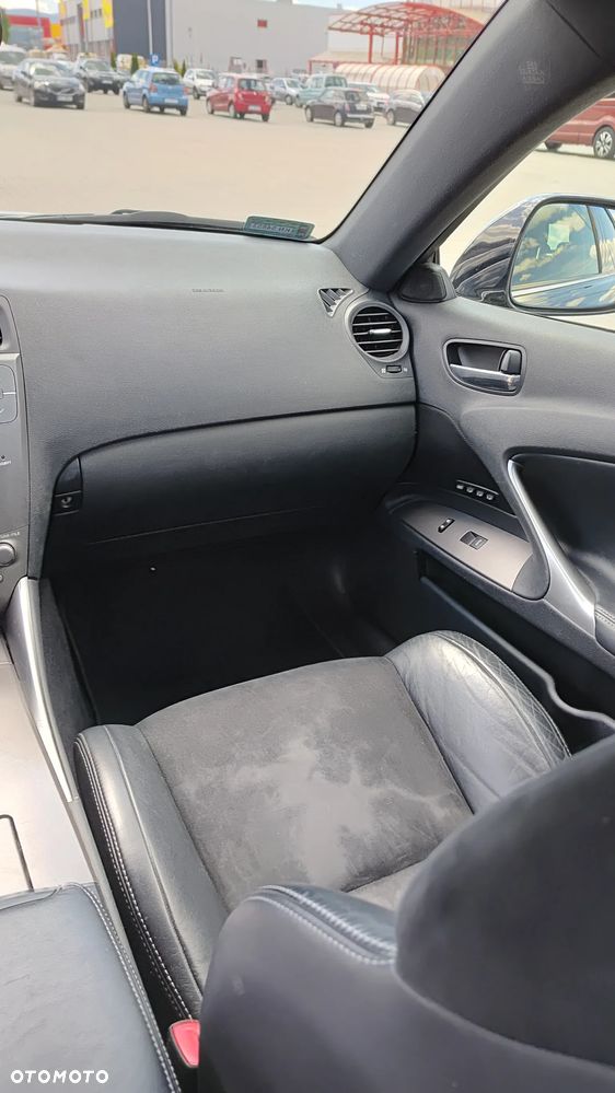 Lexus IS 250 Sport - 25