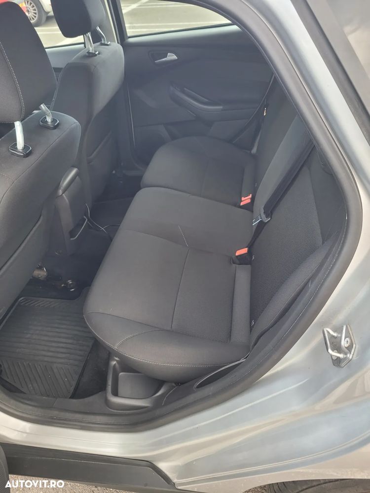 Ford Focus - 5