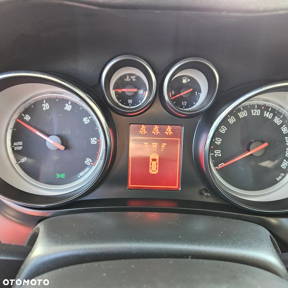 Opel Zafira - 25