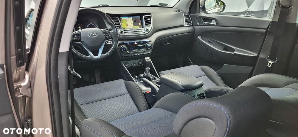 Hyundai Tucson 2.0 CRDI BlueDrive Style 2WD - 14