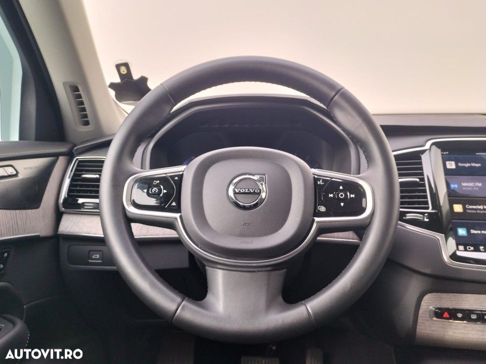 Volvo XC 90 - 16
