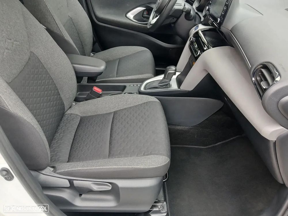 Toyota Yaris Cross 1.5 HDF Comfort Plus - 22