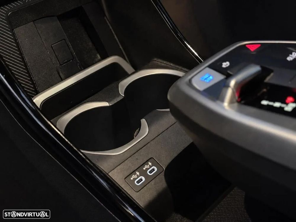 BMW iX1 xDrive30 Pack Desportivo M - 8