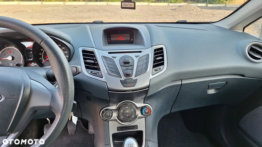 Ford Fiesta - 13