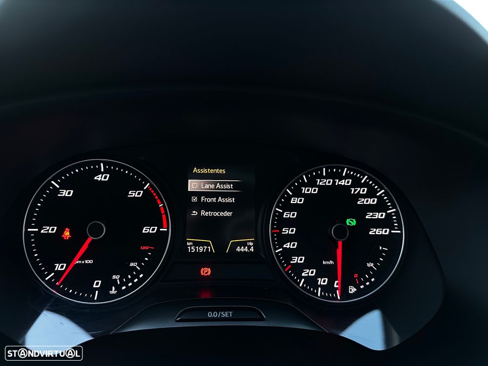 SEAT Leon 2.0 TDI DPF S&S DSG FR - 22