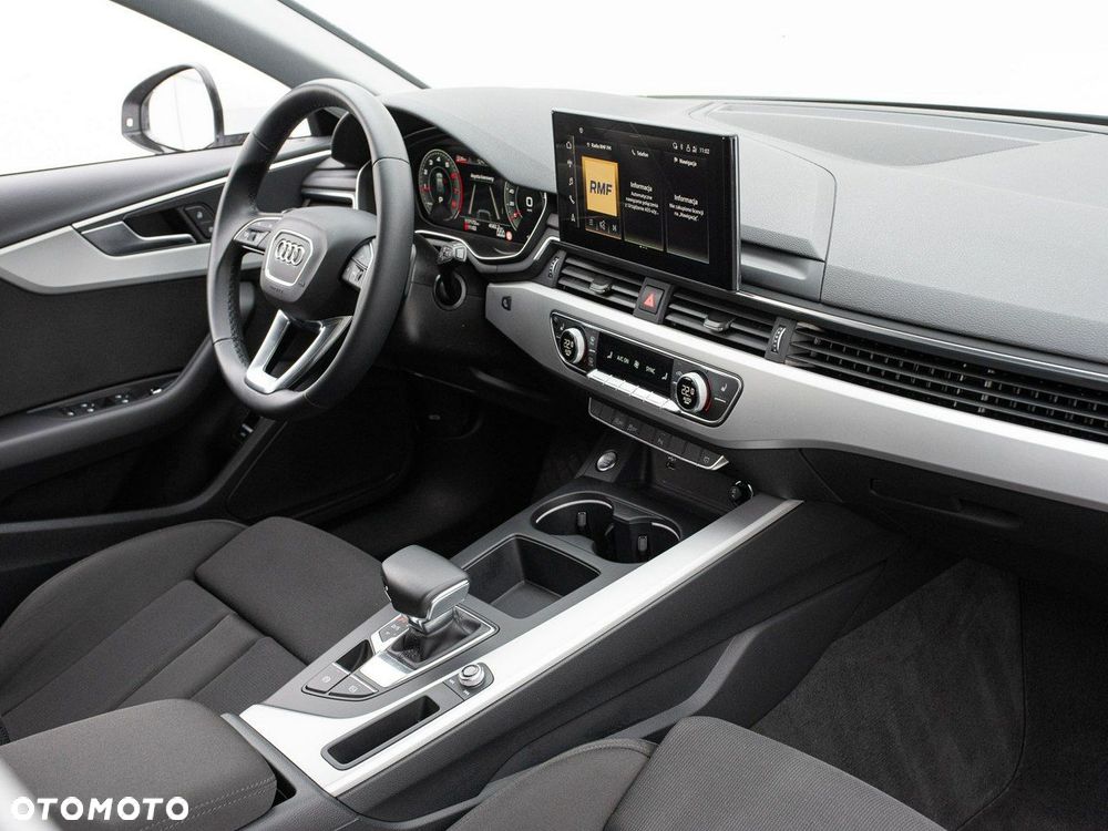 Audi A4 Avant 35 TFSI mHEV S tronic - 33