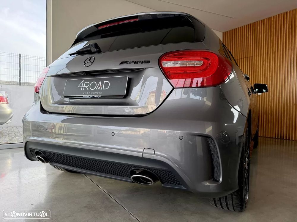 Mercedes-Benz A 180 d AMG Line - 16