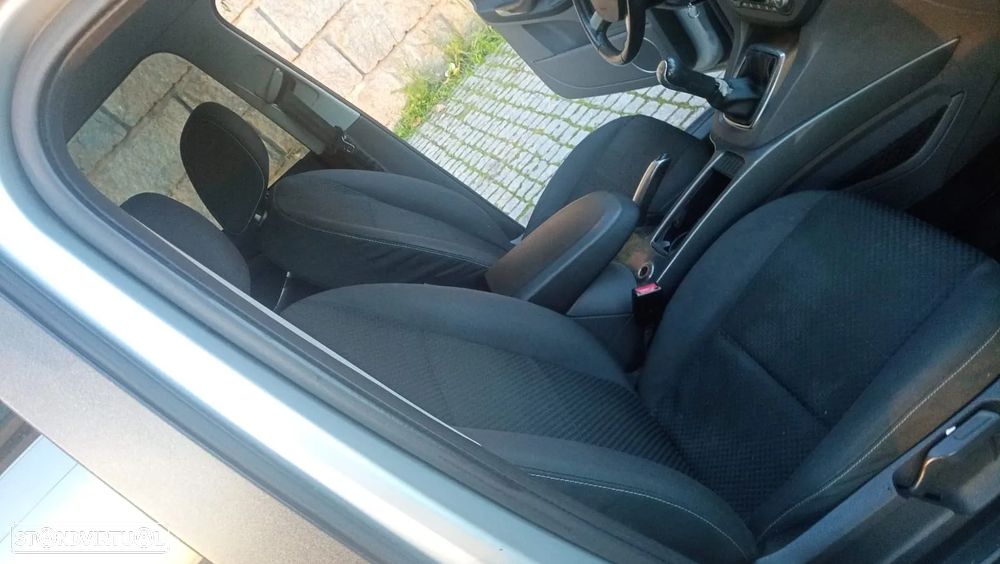 Ford C-Max 1.6 TDCi Titanium - 11