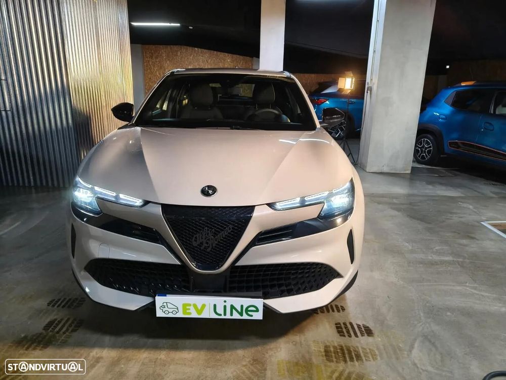 Alfa Romeo Junior Elletrica 50 kWh - 5