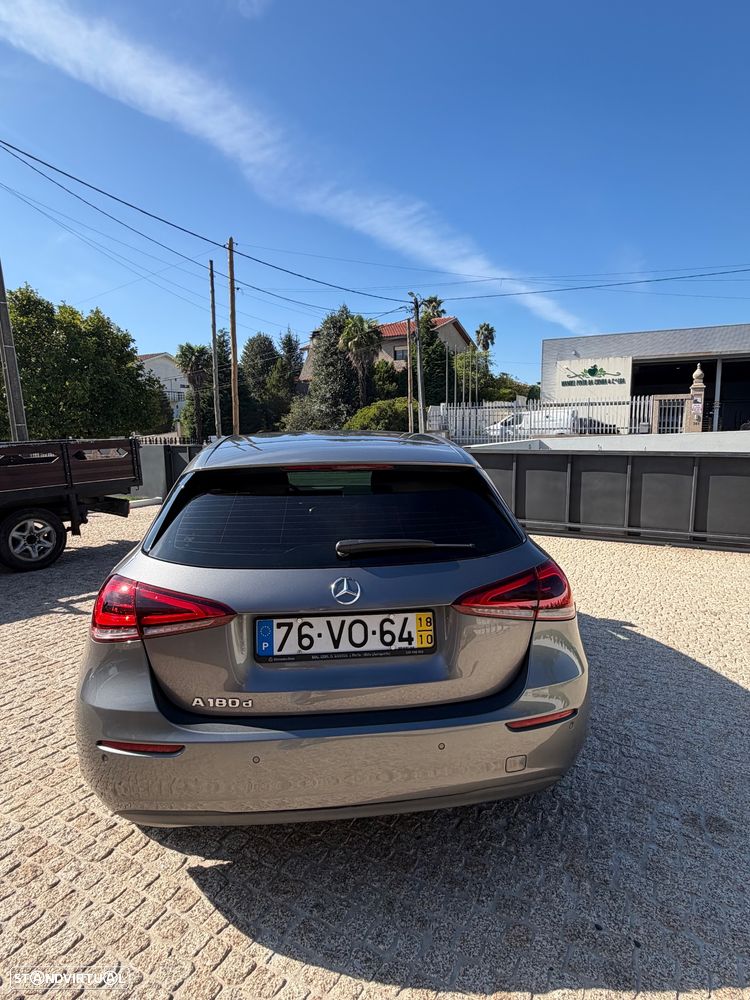 Mercedes-Benz A 180 2018 photo 4
