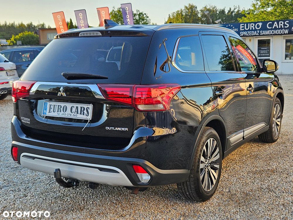 Mitsubishi Outlander 2.0 Instyle Navi CVT - 8