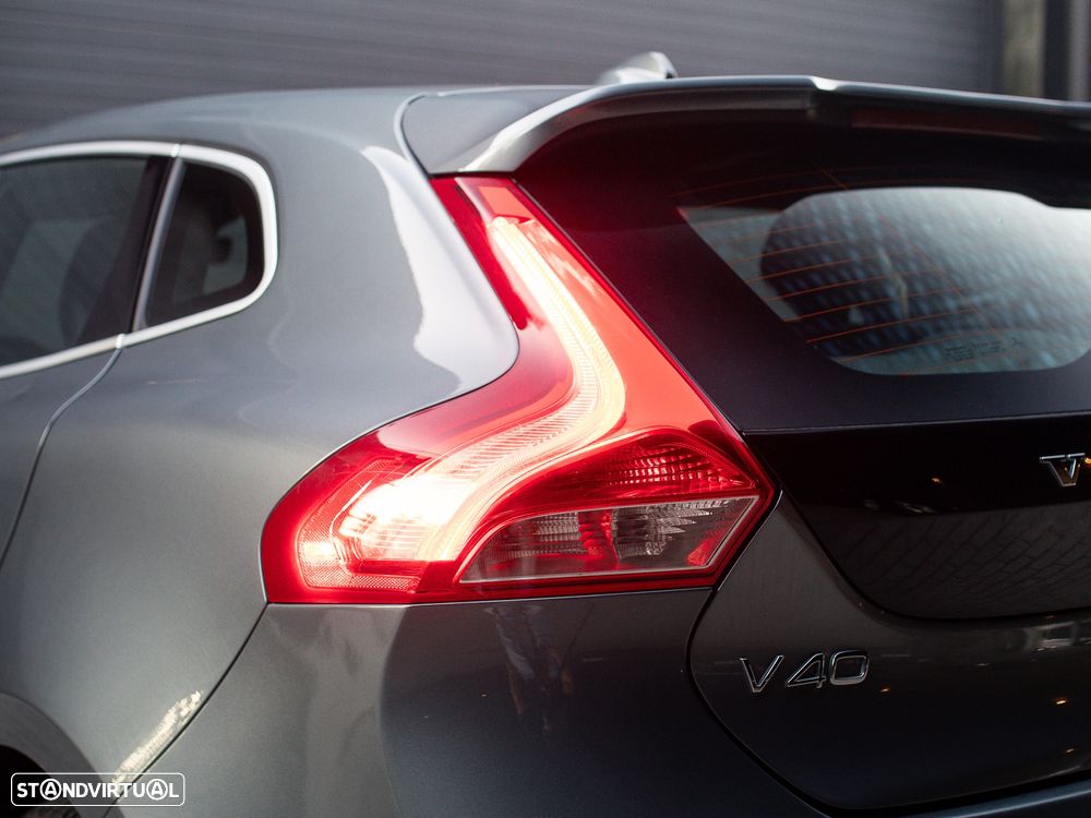 Volvo V40 2.0 D3 R-Design Geartronic - 20