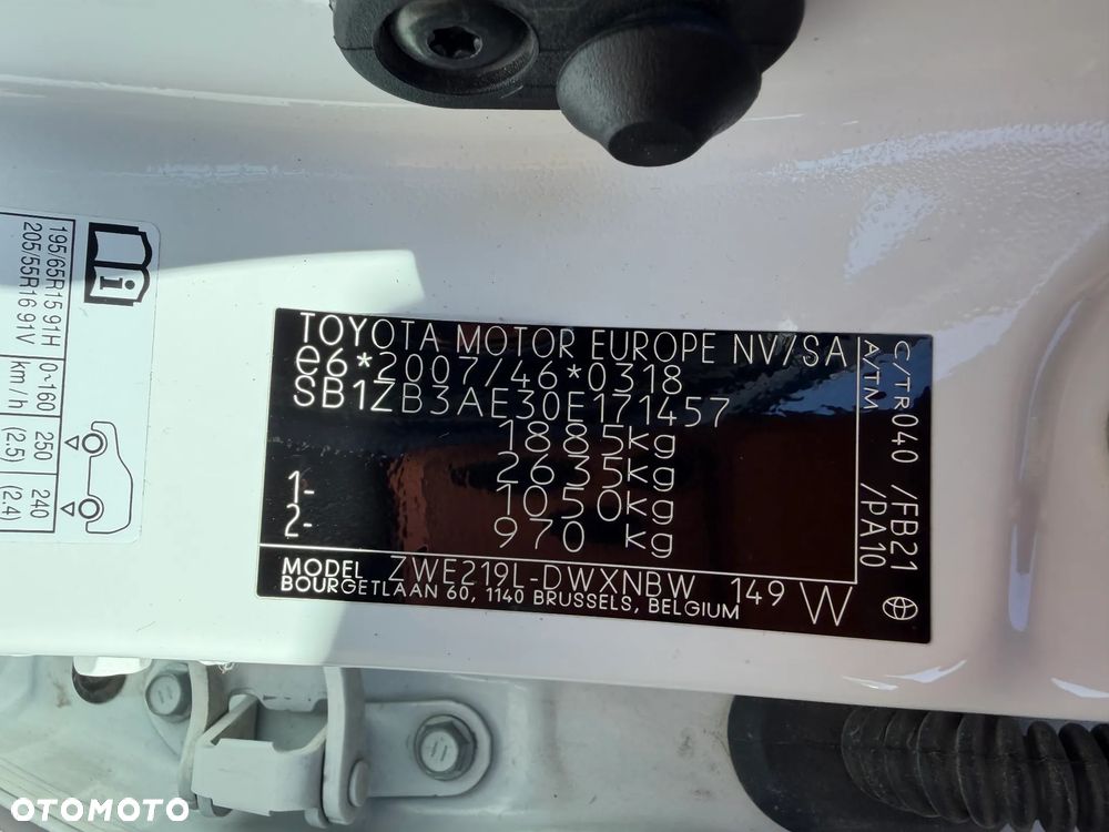Toyota Corolla - 13