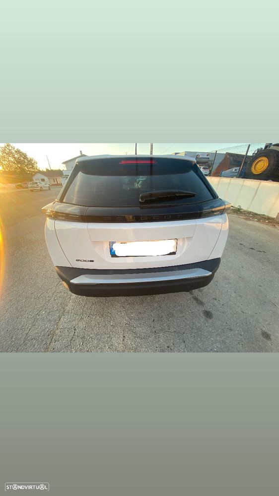 Peugeot 2008 1.2 PureTech Allure - 8