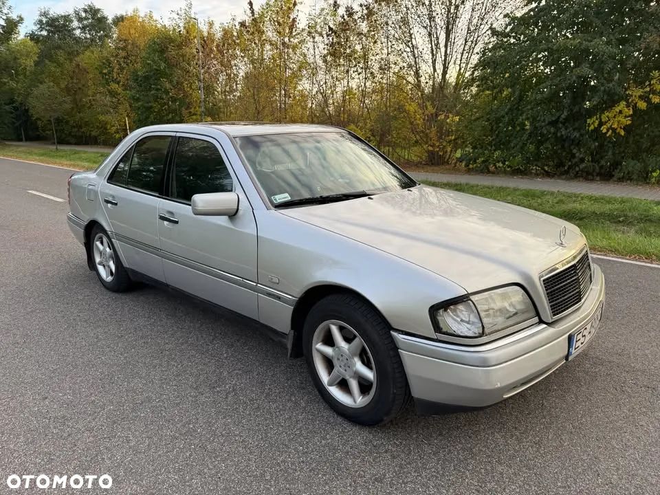 Mercedes-Benz Klasa C 220 D Elegance - 3
